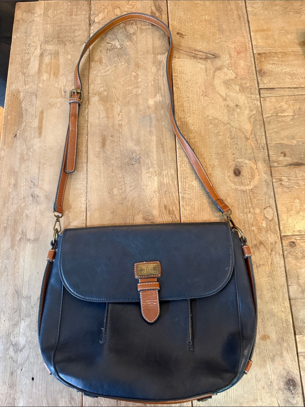 Simply Noelle Navy and Brown Leather Shoulder Bag